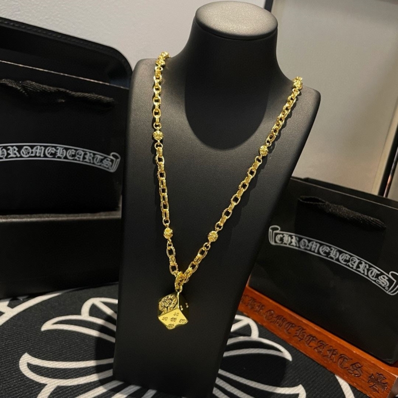 Ch*0me He**ts necklaces